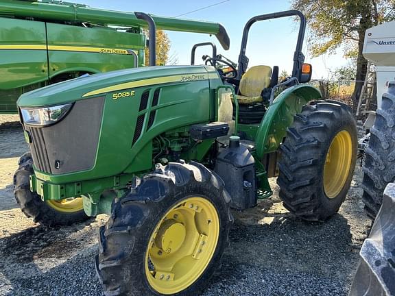 Image of John Deere 5085E Primary image