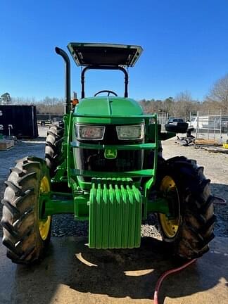 Image of John Deere 5085E equipment image 2