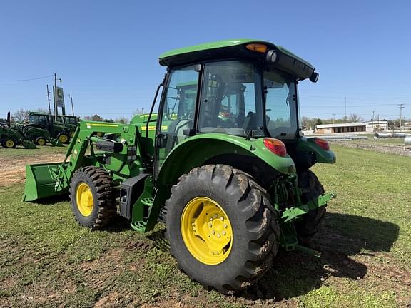 Image of John Deere 5085E equipment image 3