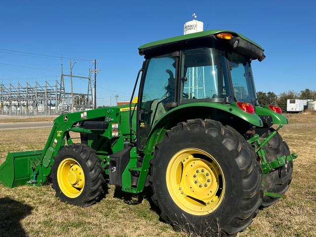 Image of John Deere 5085E equipment image 2