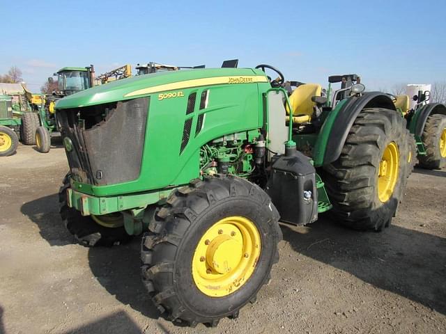 Image of John Deere 5090EL equipment image 3