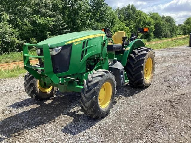 Image of John Deere 5090EL equipment image 1