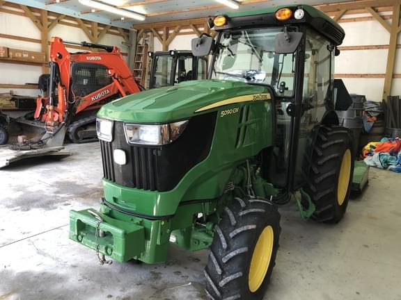 Image of John Deere 5090GN equipment image 1