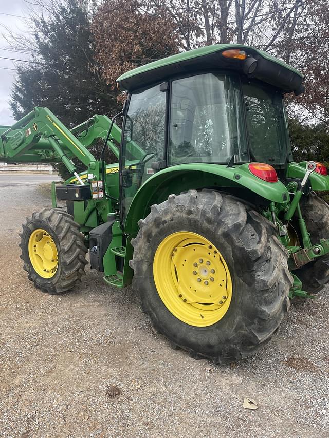 Image of John Deere 5090M equipment image 2