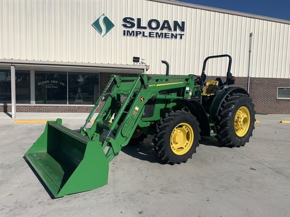 2018 John Deere 5090M Equipment Image0