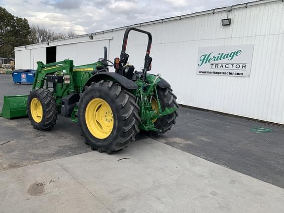 Image of John Deere 5090M equipment image 2