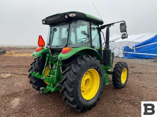 Image of John Deere 5090M equipment image 4