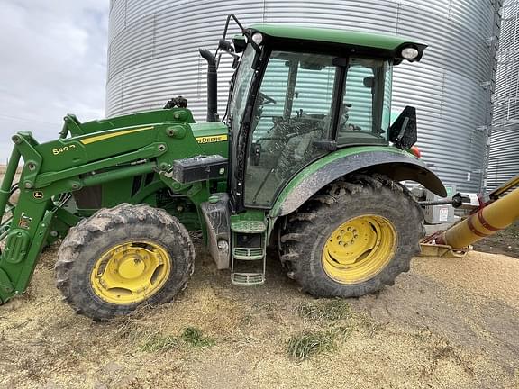 2018 John Deere 5090R Equipment Image0