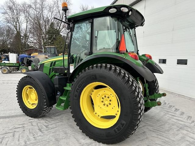 Image of John Deere 5090R equipment image 4