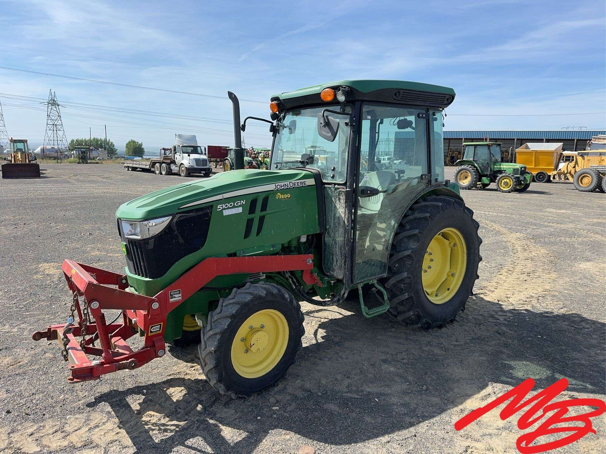 2018 John Deere 5100GN Equipment Image0