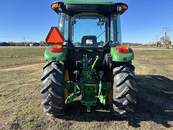 Image of John Deere 5100E equipment image 2