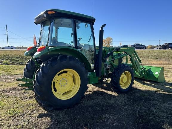 Image of John Deere 5100E equipment image 4