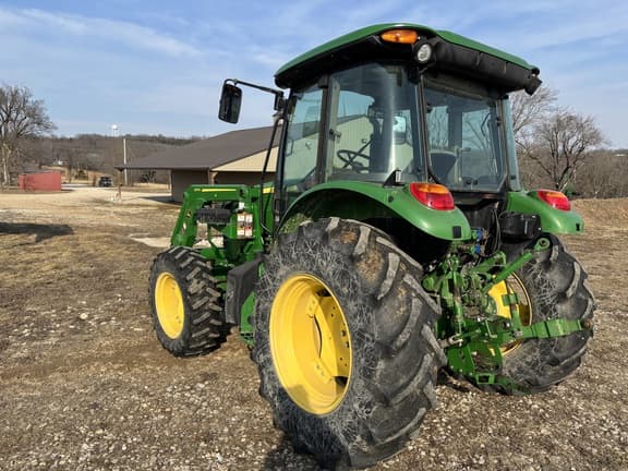 Image of John Deere 5100E equipment image 3