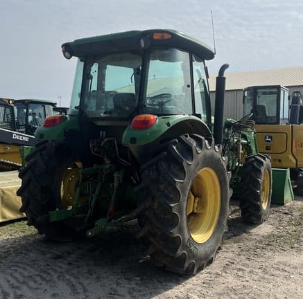Image of John Deere 5100E equipment image 3