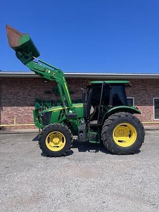 Image of John Deere 5100E equipment image 1