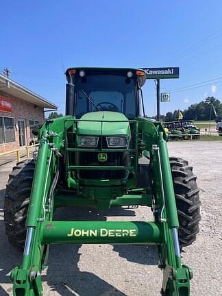 Image of John Deere 5100E equipment image 3