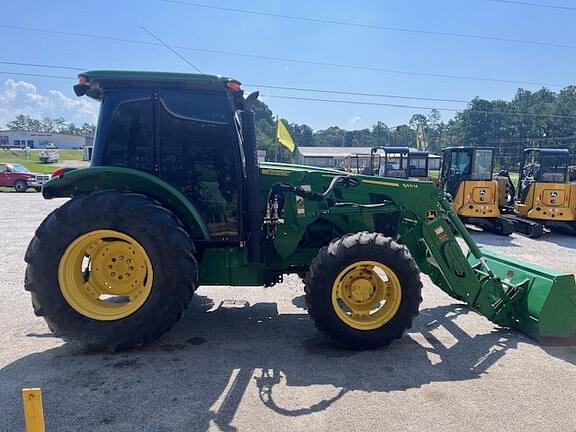 Image of John Deere 5100E equipment image 4