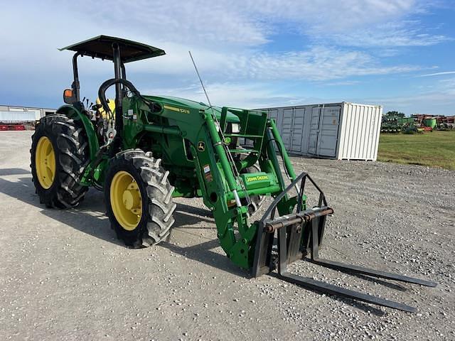 Image of John Deere 5100E equipment image 1