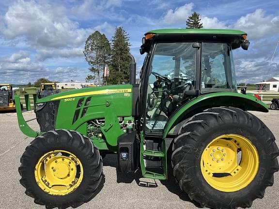 Image of John Deere 5100E equipment image 4