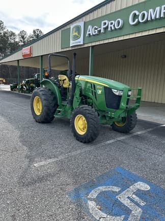 Image of John Deere 5100E equipment image 3