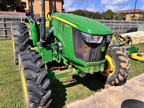 2018 John Deere 5100E Equipment Image0