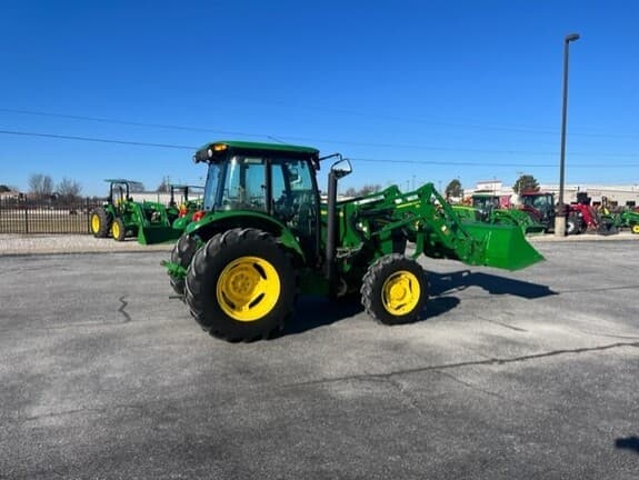 Image of John Deere 5100E equipment image 4