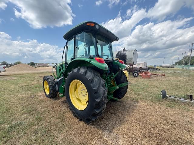 Image of John Deere 5100E equipment image 3