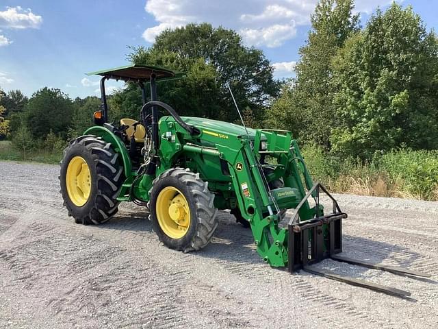 Image of John Deere 5100E equipment image 4