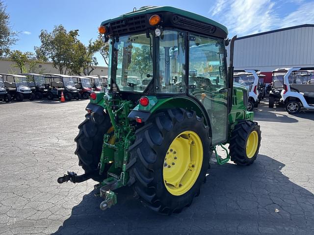 Image of John Deere 5100GN equipment image 4