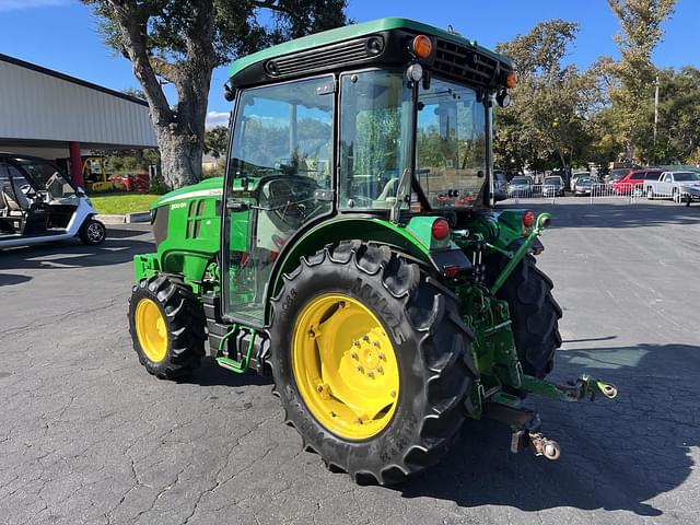 Image of John Deere 5100GN equipment image 2