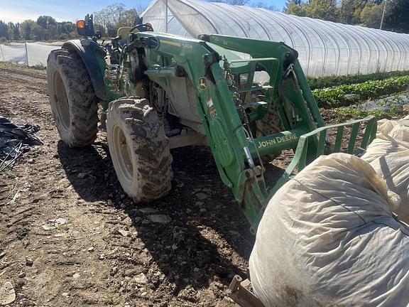 Image of John Deere 5100M equipment image 4