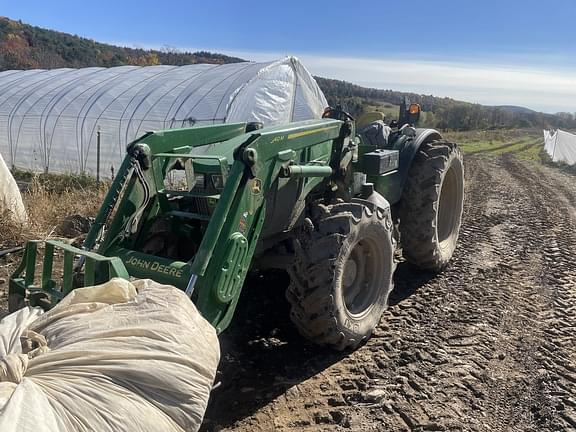 Image of John Deere 5100M Primary image