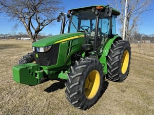 2018 John Deere 5100M Image