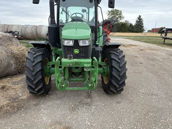 Image of John Deere 5100M equipment image 3