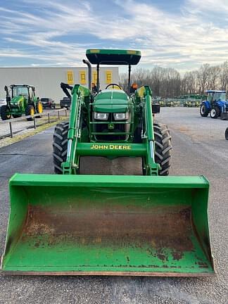 Image of John Deere 5100M equipment image 3