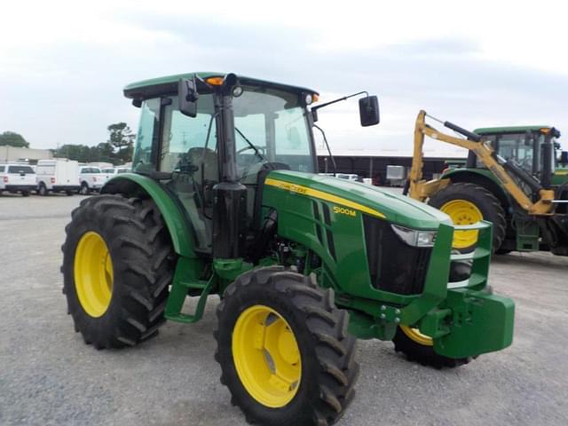 Image of John Deere 5100M equipment image 1