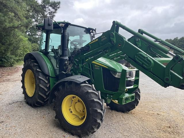 Image of John Deere 5100R equipment image 3