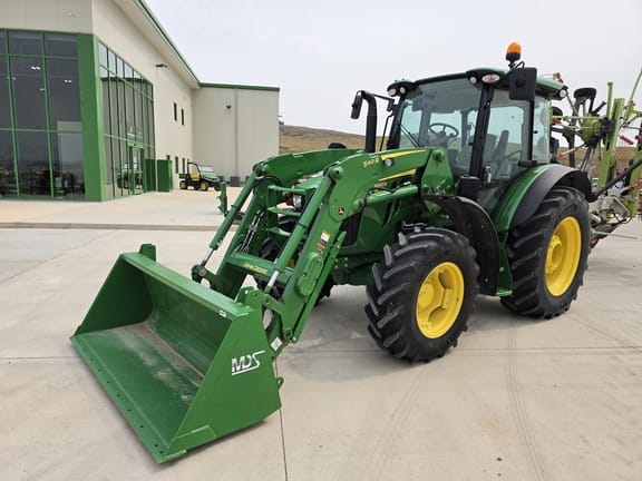 2018 John Deere 5100R Equipment Image0