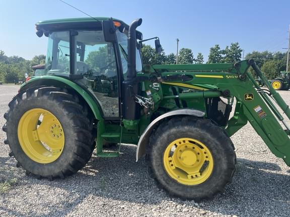 Image of John Deere 5115M equipment image 3