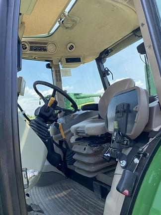 Image of John Deere 5115M equipment image 2