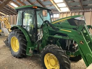2018 John Deere 5115M Image