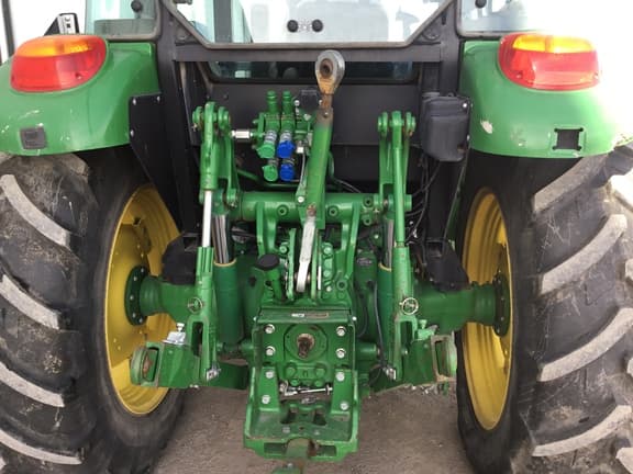 Image of John Deere 5115M equipment image 4