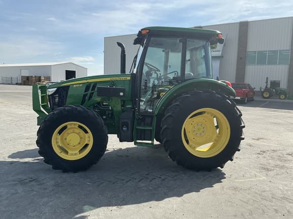 Image of John Deere 5115M equipment image 1