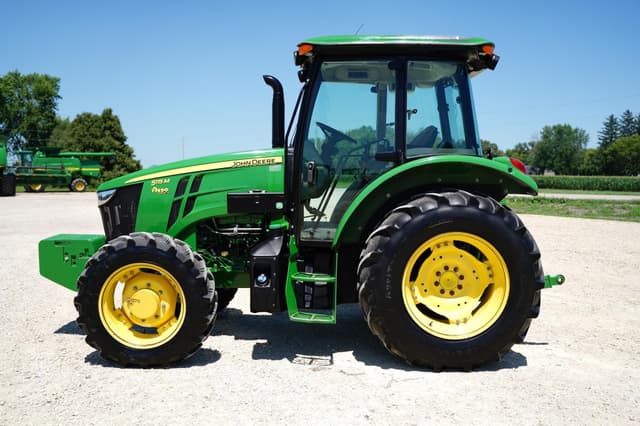 Image of John Deere 5115M equipment image 4