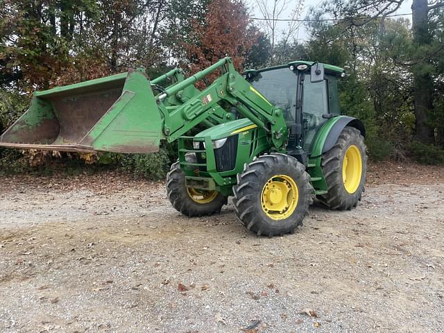 Image of John Deere 5115R equipment image 1