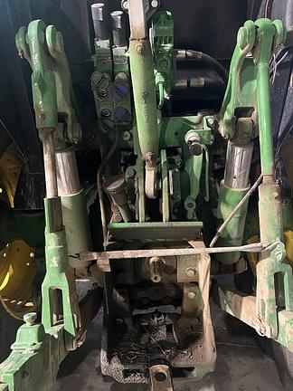 Image of John Deere 5125R equipment image 3