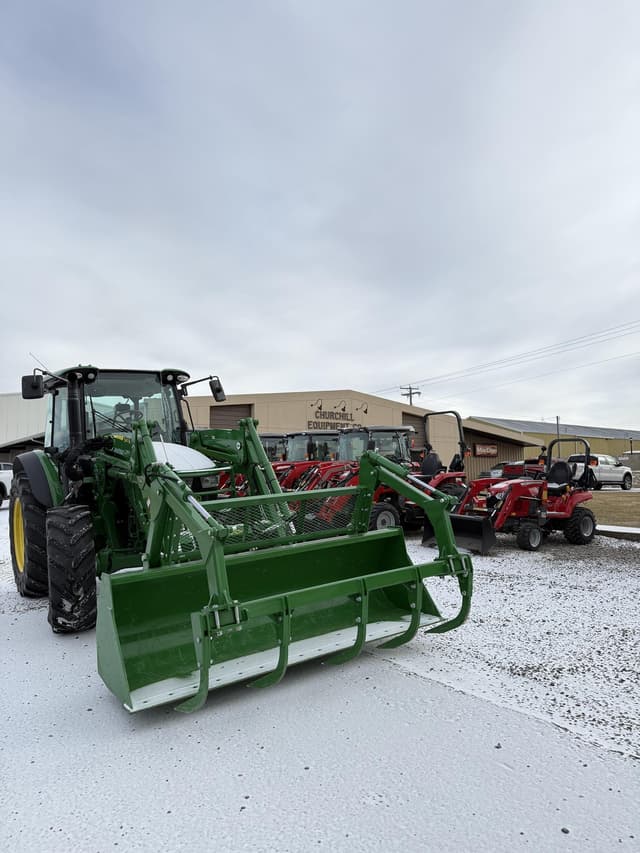 Image of John Deere 5125R equipment image 2