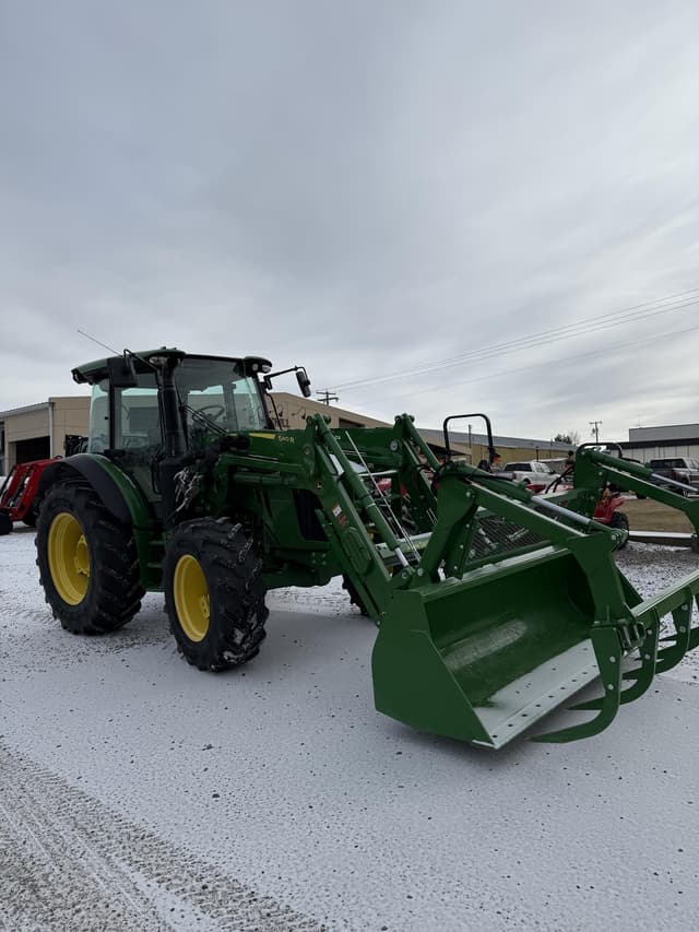 Image of John Deere 5125R equipment image 1