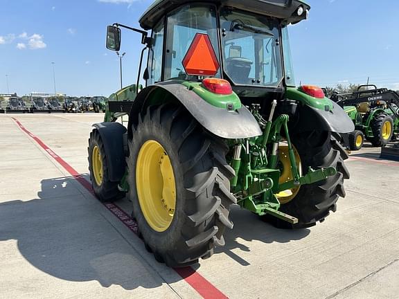 Image of John Deere 5125R equipment image 2