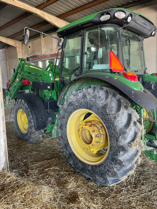 Image of John Deere 5125R equipment image 1